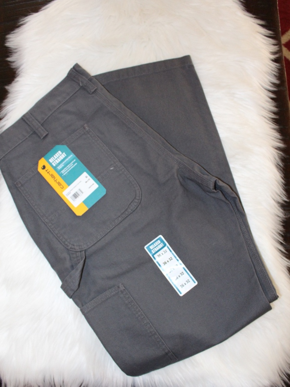 Carhartt, relaxed straight rugged Flex Duck Dungaree. 36x32 - Picture 2 of 8